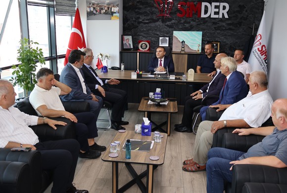 2026/08/1786002922_bafra_belediye_baskani_hamit_kilic-tan_simder_Uyelerine_yatirim_Cagrisi_lbafra-nin_gelecegine_birlikte_Imza_atalim_-2.jpg