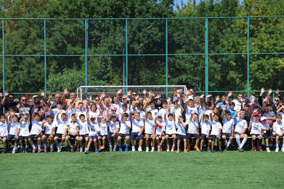 2026/08/1788165803_buyuksehir_tarafindan_duzenlenen_yaz_spor_okullari_Cocuk_ve_gencleri_sporla_bulusturdu_-7.jpeg