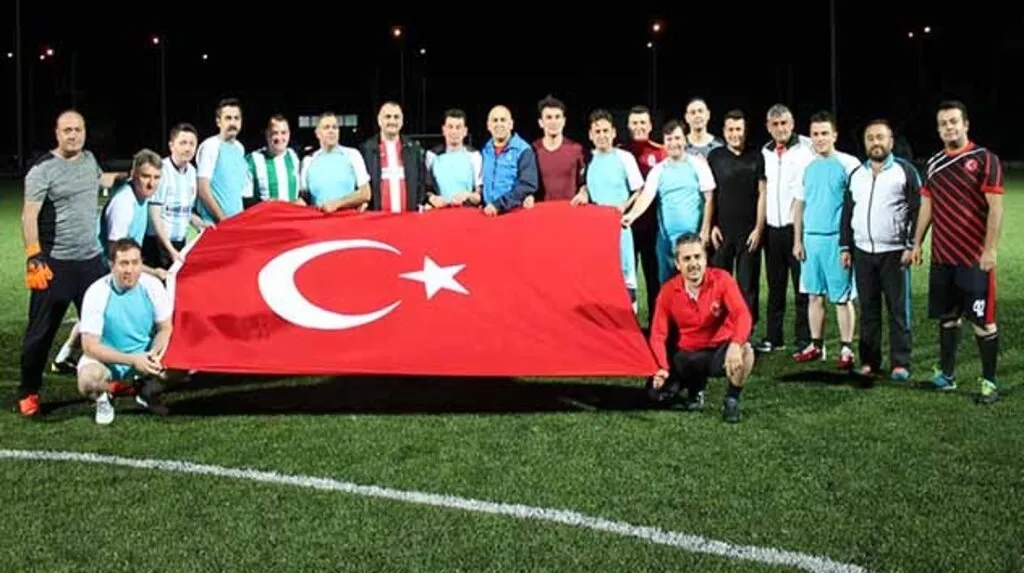 ÇARŞAMBA'DA CUMHURİYET KUPASI FUTBOL TURNUVASI