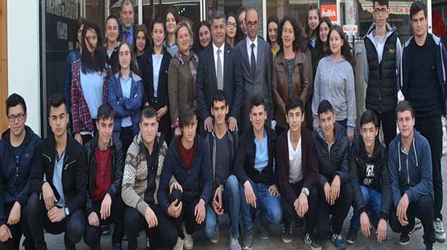 Teknik Lise Öğrencilerinden Başkan Başar'a Ziyaret
