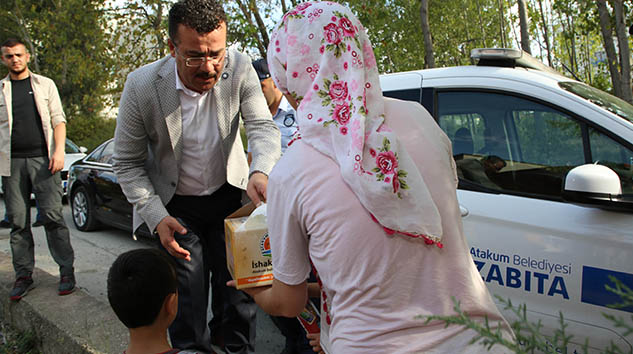 Başkan Taşçı'dan kapı teslimi...