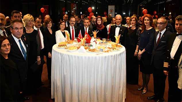 SAMSUN'DA 29 EKİM CUMHURİYET BAYRAMI RESEPSİYONU