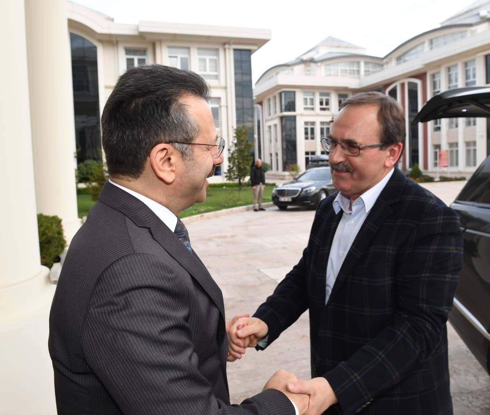 Başkan Şahin'den Vali Aksoy'a ziyaret
