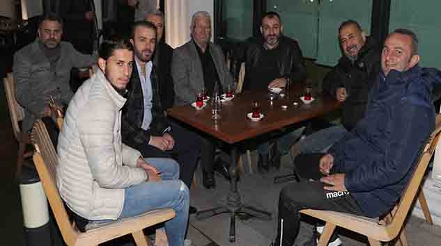 Sakaryaspor yönetiminden Yılport Samsunspor'a 'hoşgeldin' ziyareti
