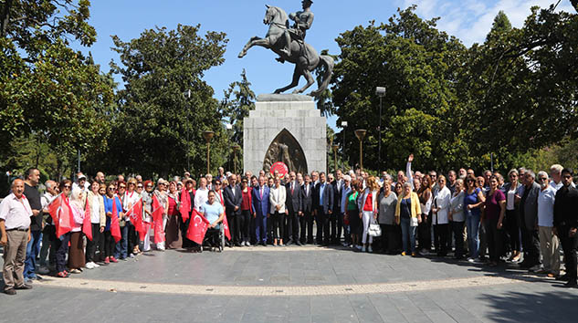 CHP'nin Gurur Günü!...