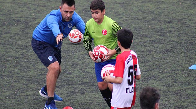 Genk Antrenörleri Altyapı Antrenmanına Katıldı