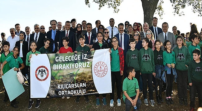 81 İlde Saat 11.11'de Eş Zamanlı Olarak Fidan Dikimi Gerçekleşti