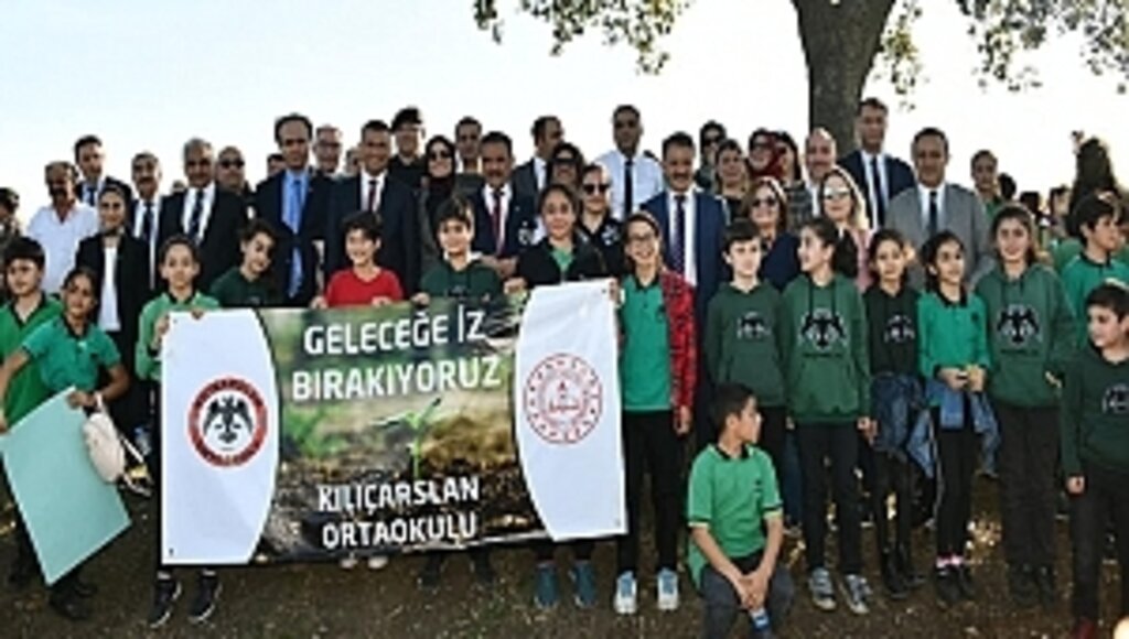 81 İlde Saat 11.11'de Eş Zamanlı Olarak Fidan Dikimi Gerçekleşti