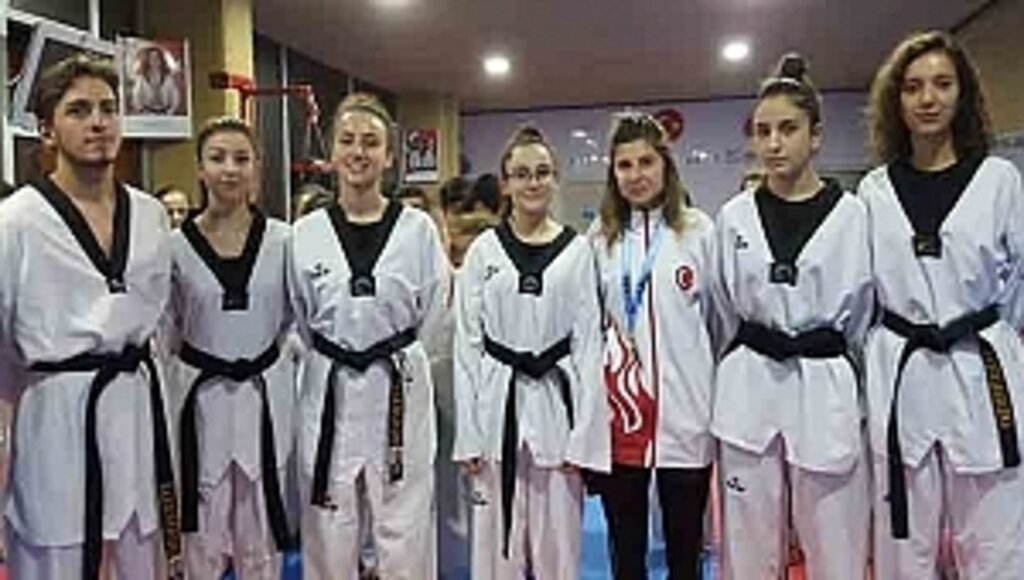 Merve Yazıcı Altın Madalyaya Doymuyor!