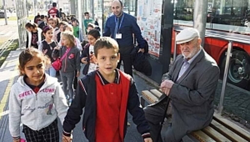 SAMULAŞ'tan İlkokul Öğrencilerine Toplu Ulaşım Eğitimi