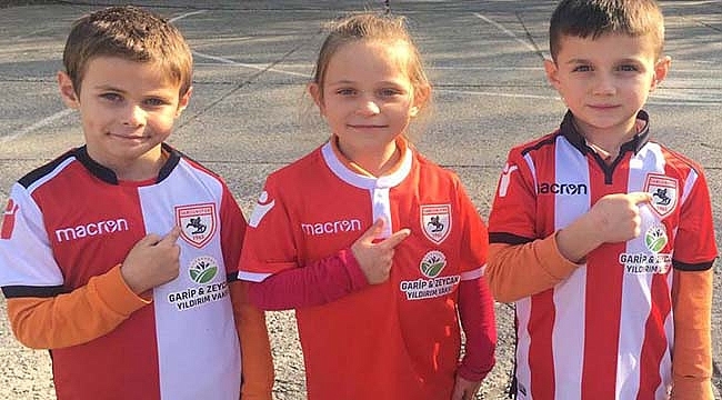 Yıldırım Vakfından Öğrencilere Samsunspor Forması