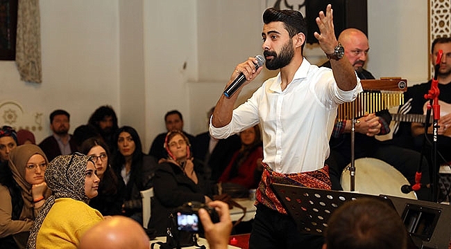 Alevi - Bektaşi Kültüründe 7 Ulu Ozan Konserine Büyük İlgi