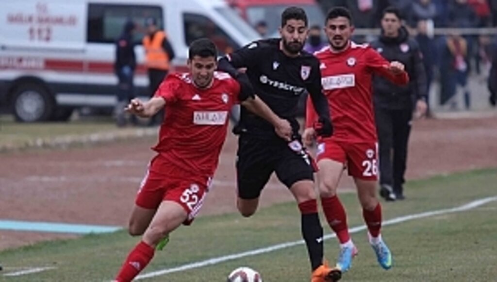 Samsunspor'a Çorumspor'dan Ağır Darbe