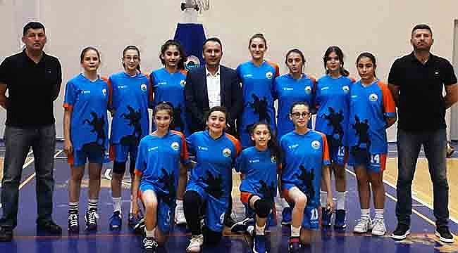 U 14 "10 Maç 10 Galibiyet" İle Göz Dolduruyor