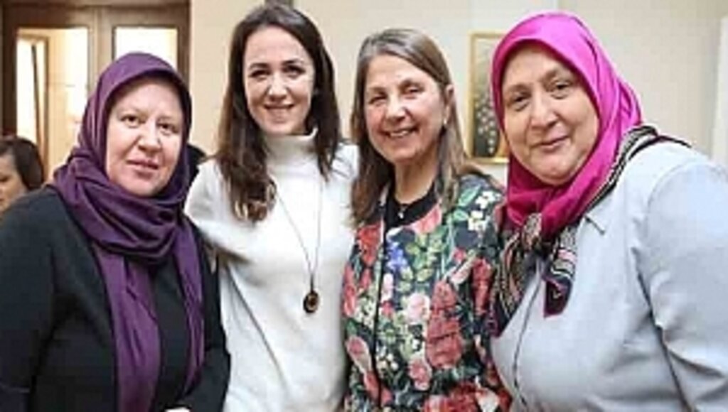Yardım İçin Bir Araya Gelen Kadın Dayanışmasını Önemsiyoruz