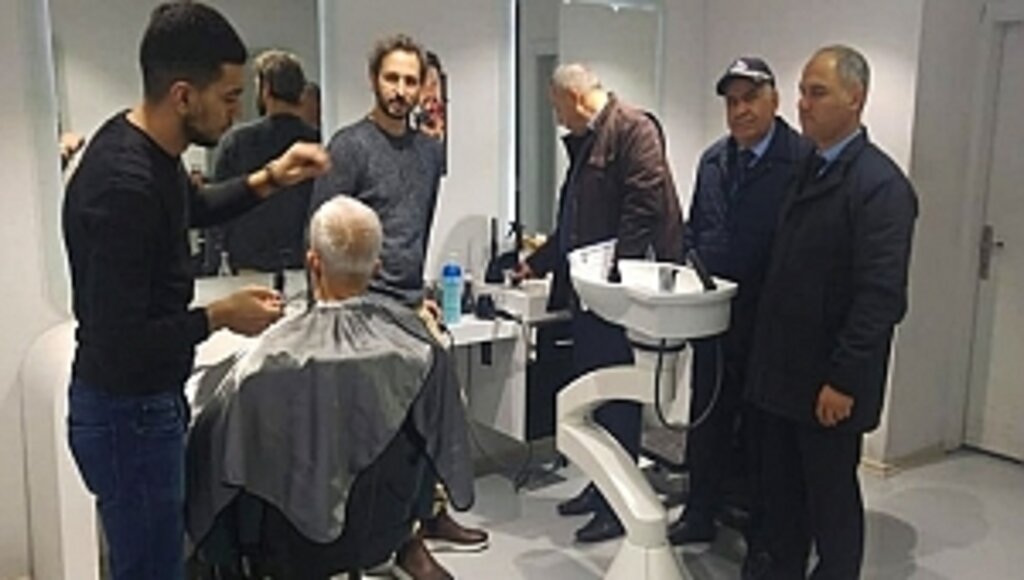 Zabıtadan 8 Berber 5 Kuaför Dükkânına Ek Süre