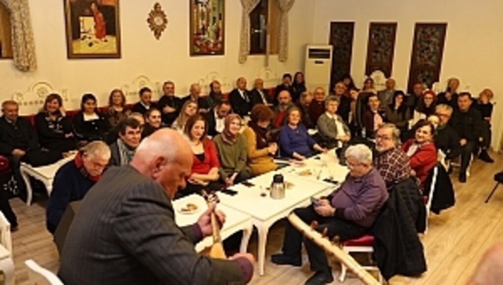 Aşıkların Atışması Bol Alkış Aldı