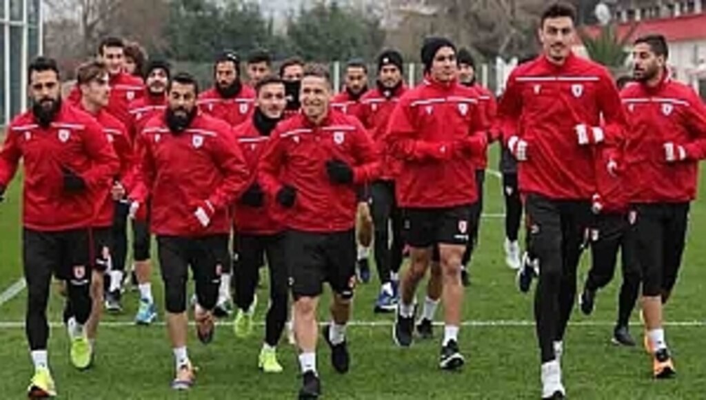 Ayağının Tozuyla İlk İdmanını Yaptı