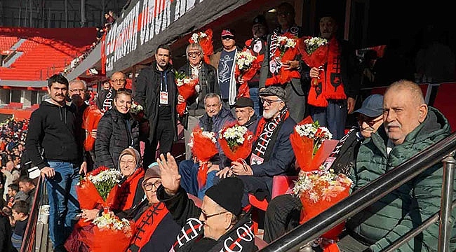 Huzurevi Sakinlerini Bakspor Maçını İzledi
