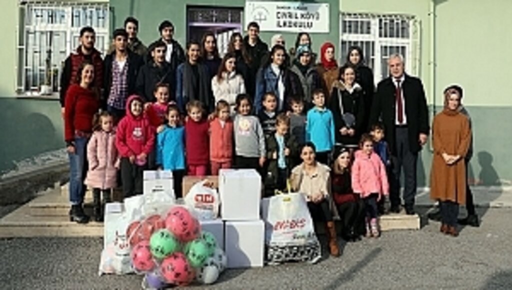 İlkemli Öğrencilerden Örnek Davranış