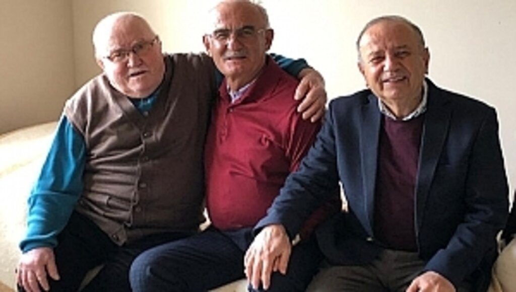 Milletvekili Yılmaz, İlkokul Öğretmenini Ziyaret Etti