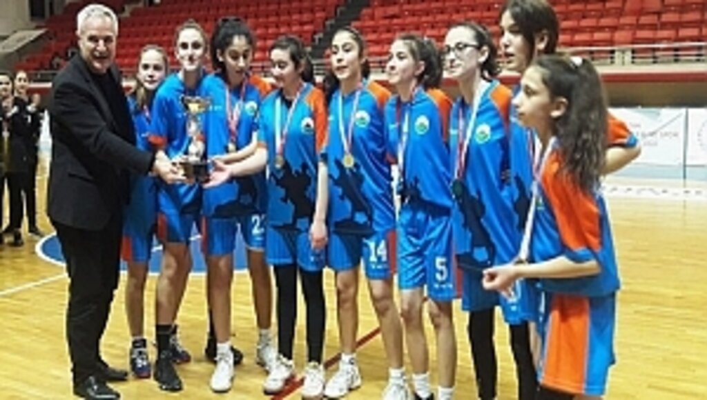 U14'ün Namağlup Şampiyon İlkadım Belediyespor