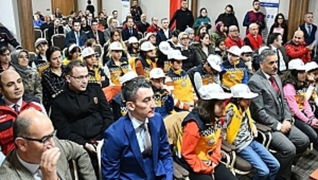 Ülkemiz Deprem Bölgesi, Herkesin Depremlere Karşı Hazırlıklı Olması Gerekiyor!