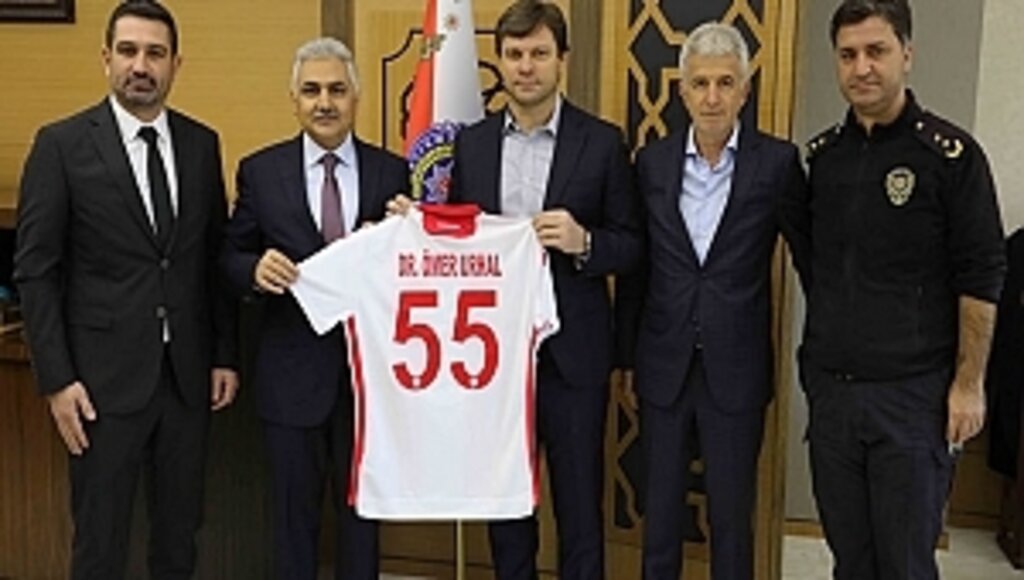 Yılport Samsunspor'dan Emniyet Müdürüne Ziyaret