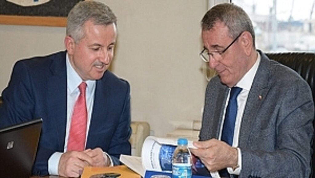 Büyükelçi Croitor'un İlk Ziyareti Samsun TSO'ya