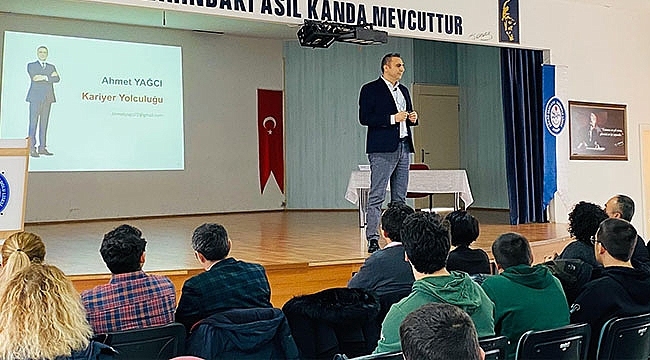 Öğrencilere İş Yaşamı Hakkında Tavsiyelerde Bulundu