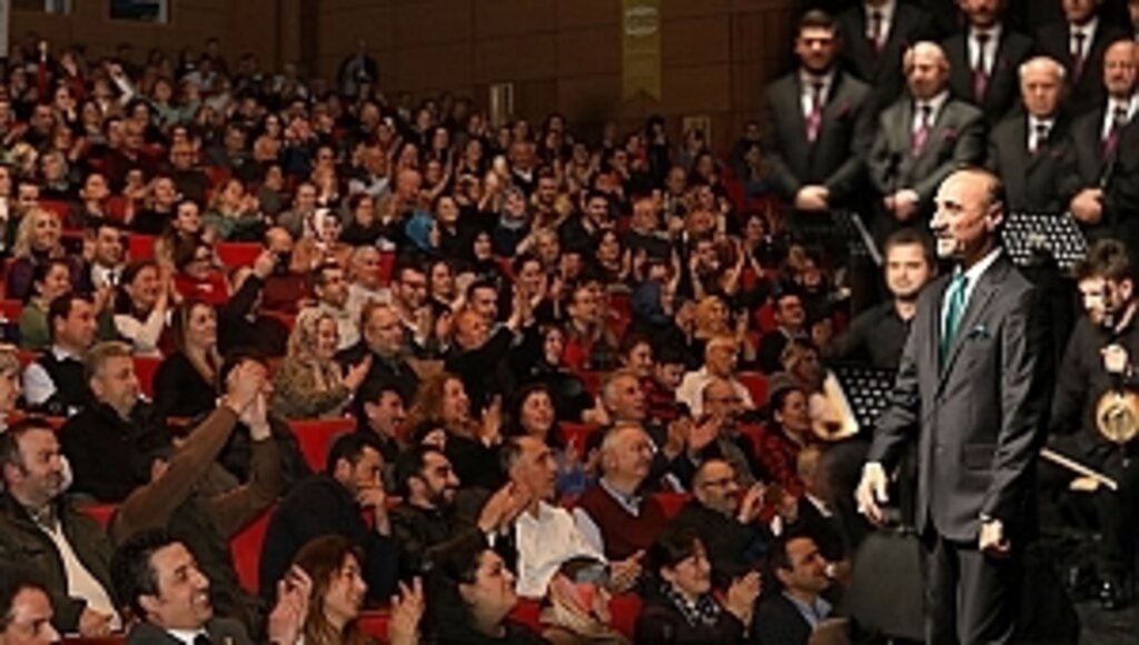 Türk Halk Müziği Korosundan Unutulmaz Konser