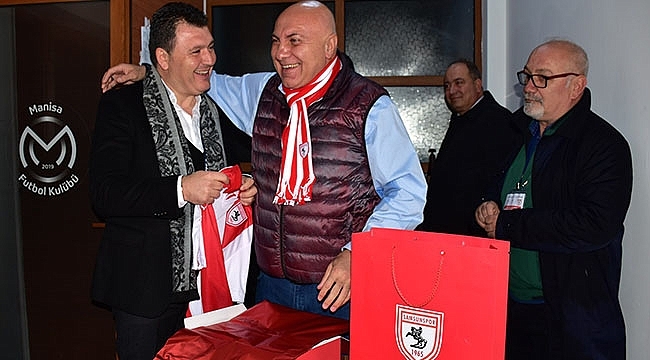 Yıldırım'dan Manisa FK Başkanı Aktan'a Samsunspor Forması