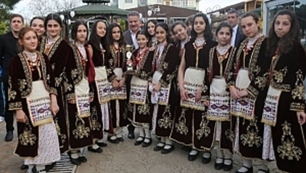 Atakum Belediyespor Halk Oyunlarında Zirvede!