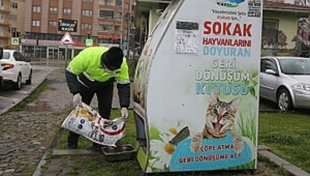 Atakum'da Can Dostlar Aç Kalmayacak