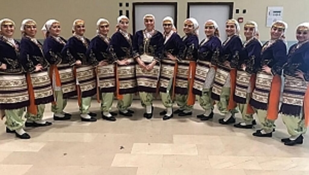 İlkadım Belediyesi Halk Oyunları Topluluğundan 2 Birincilik