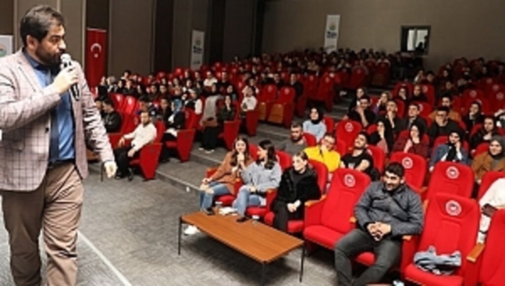 Öğrencilere Sınav Kaygısı ve Başarı Motivasyon Semineri