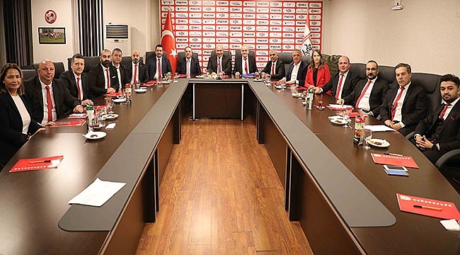 Samsunspor Kulübü Yönetimi İlk Toplantısını Yaptı