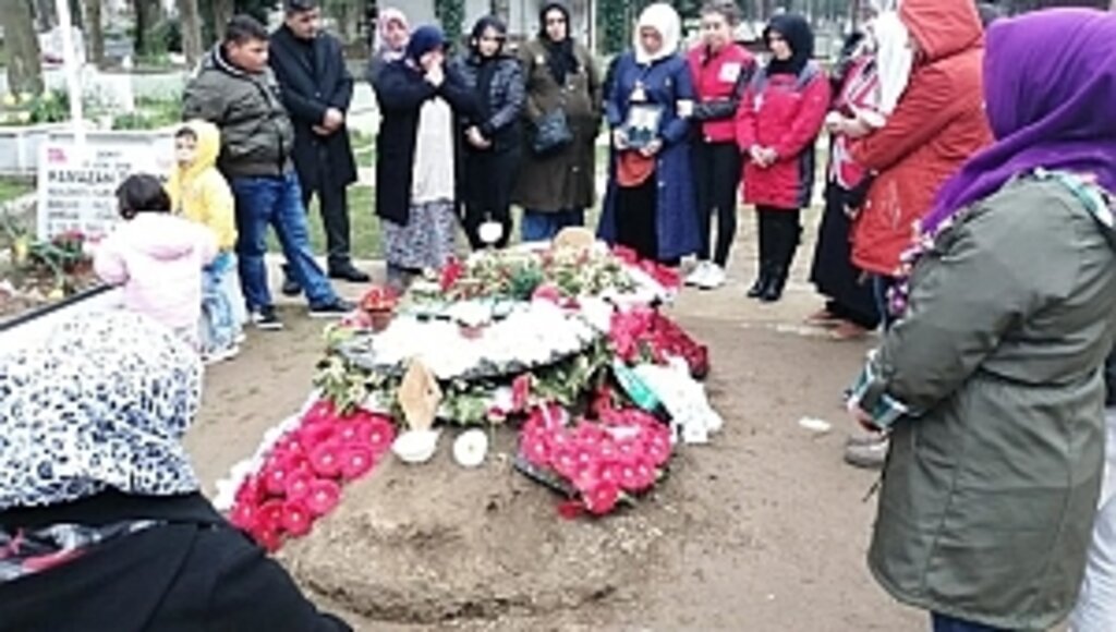 Şehidimizi Kabri Başında Andık