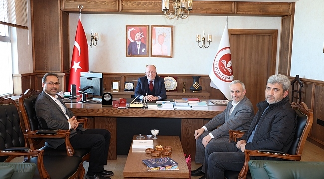 Tekkeköy Anadolu İmam Hatip Lisesi İdarecileri Samsun Üniversitesi'ni ziyaret etti.