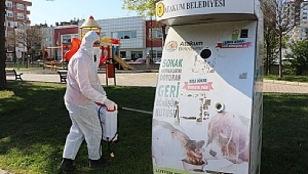 Atakum'da Can Dostların Beslenme Noktaları Dezenfekte Edildi