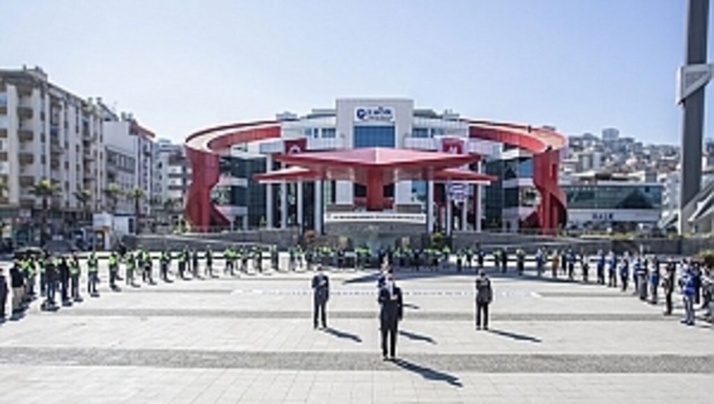 Başkan Sandıkçı'dan Ekibine Başarı Teşekkürü!