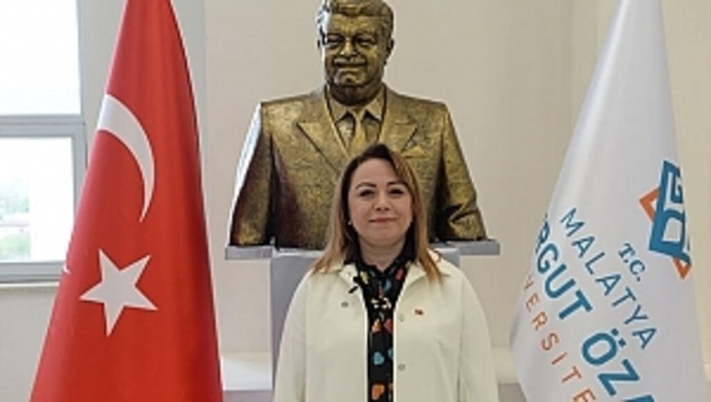 Malatya Turgut Özal Üniversitesi Rektörü Karabulut'tan Özal'ı Anma Mesajı