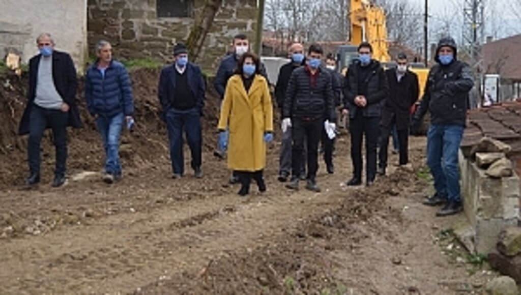 Salur Mahallesi'nde Başlatılan Yol Çalışmalarını İnceledi