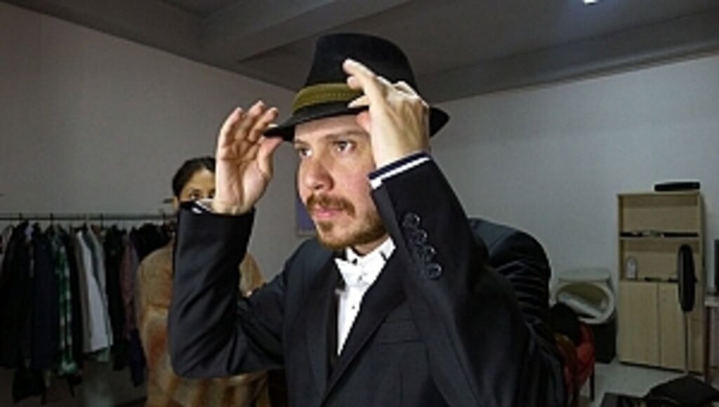 Sanatçilardan Görmediğimiz, Duymadiğimiz, Bilmediğimiz Yepyeni Paylaşimlar!