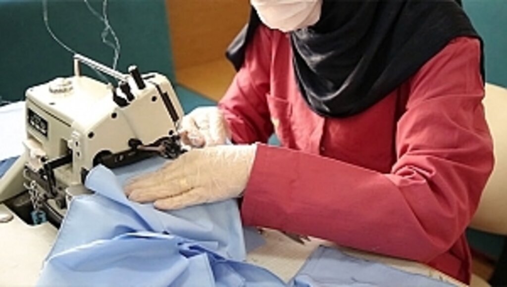 Yetim Anneleri Maske Üretiyor!...