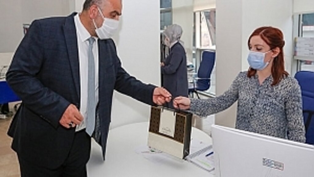 Başkan Sandıkçı Belediye Personelinin Bayramını Kutladı