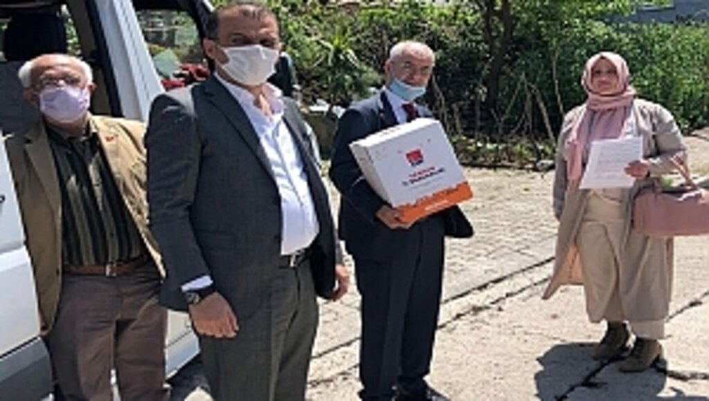 Başkan Türkel, Maske ve Kumanya Dağıttı