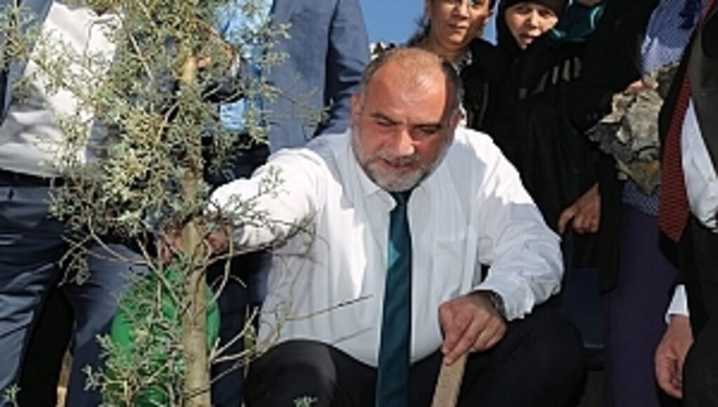 Başkanı Sandıkçı'dan Canikli Kadınlara Bin Fidan Hediye