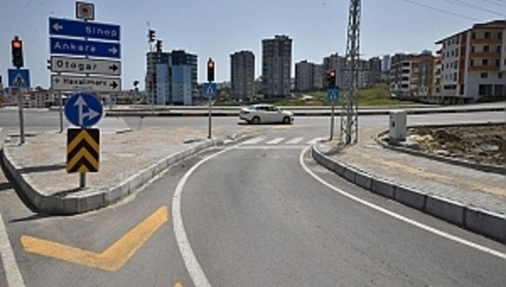 Büyükşehir, AFAD Kavşağı'nı yeniden düzenledi