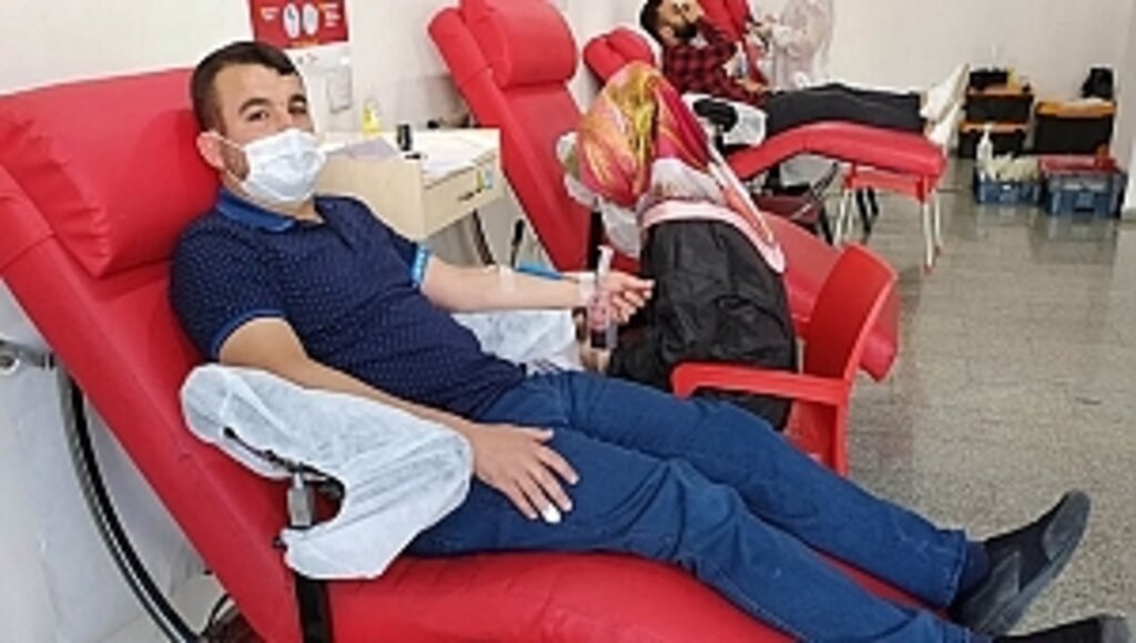 Başkan Şanlı, Kan Bağışında Bulunarak Çağrıda Bulundu